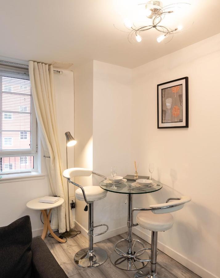 Modern Apartment, In The Heart Of Glasgow Exterior photo